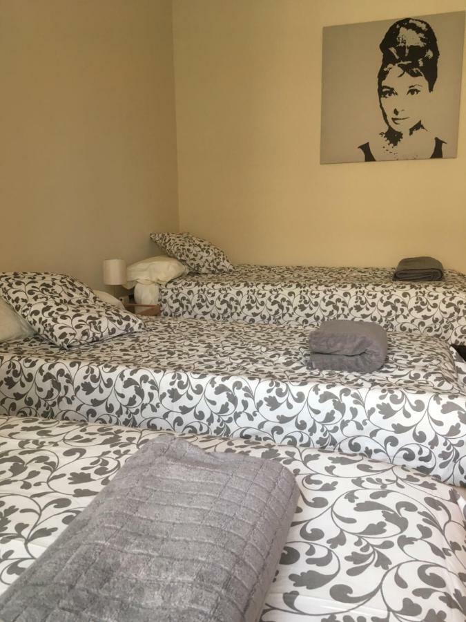 Apartamento Espacios Blanco Santiago - con parking. Valladolid Exterior foto