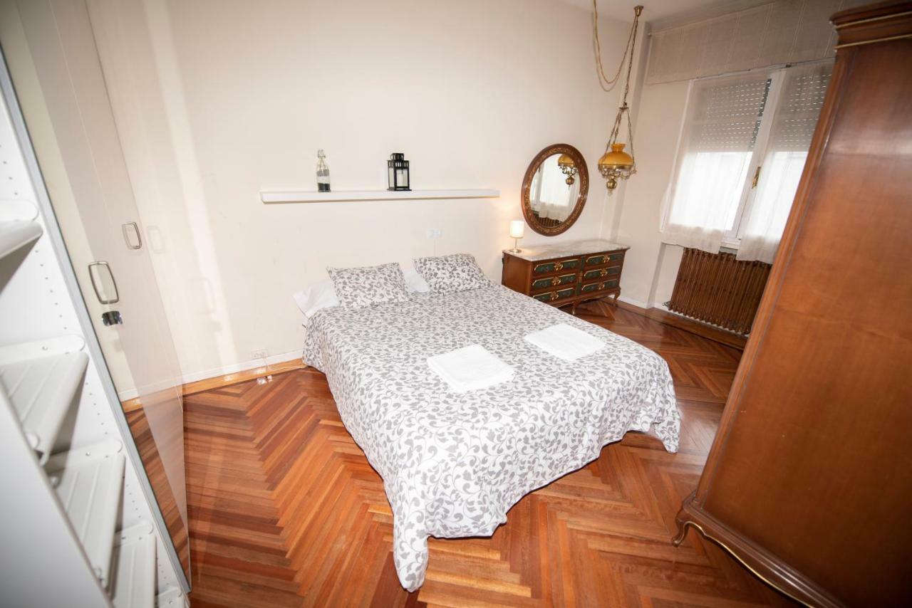 Apartamento Espacios Blanco Santiago - con parking. Valladolid Exterior foto