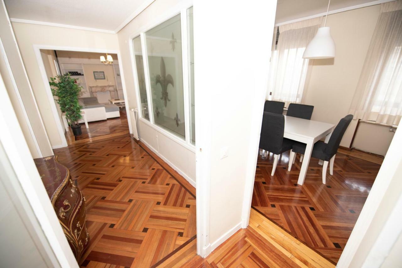 Apartamento Espacios Blanco Santiago - con parking. Valladolid Exterior foto